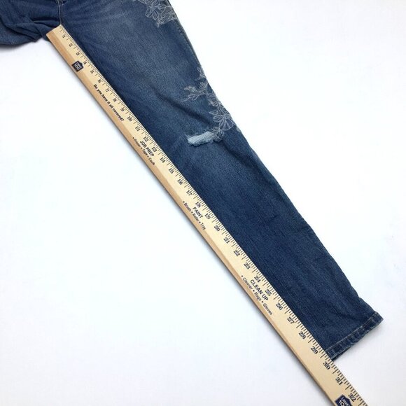WHBM Women's Jeans The Skinny Embroidered Distressed size 2 length 30" - Picture 6 of 10